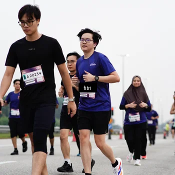 Runner Photo 7483050