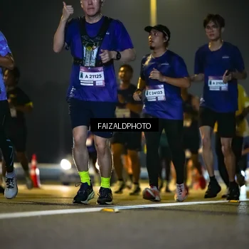 Runner Photo 7483059
