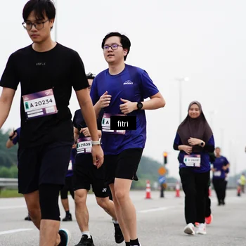 Runner Photo 7483060