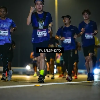 Runner Photo 7483066