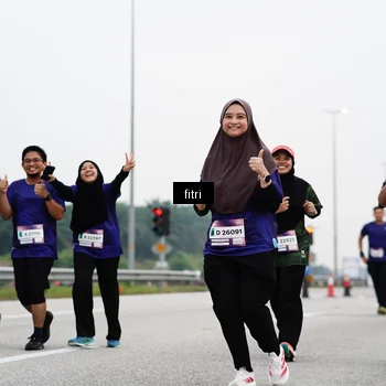 Runner Photo 7483091