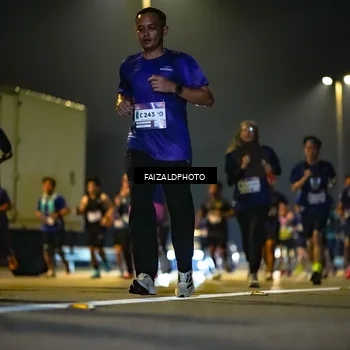 Runner Photo 7483103