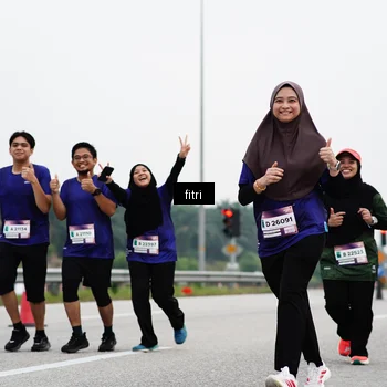 Runner Photo 7483110