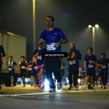 Runner Photo 7483126