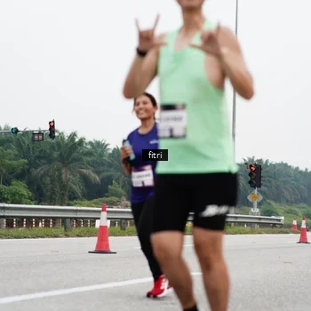 Runner Photo 7483153