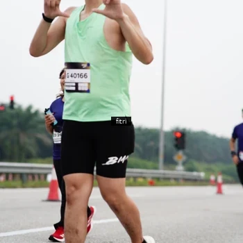Runner Photo 7483161