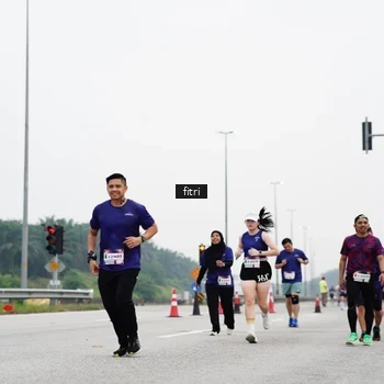 Runner Photo 7483162