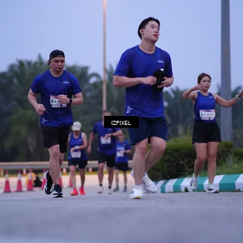 Runner Photo 7483171