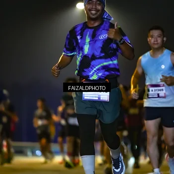 Runner Photo 7483178