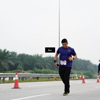 Runner Photo 7483187