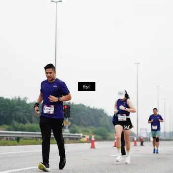 Runner Photo 7483189