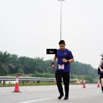 Runner Photo 7483191