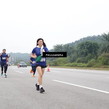 Runner Photo 7483194