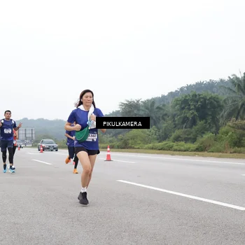 Runner Photo 7483200