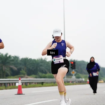Runner Photo 7483214