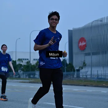 Runner Photo 7483263