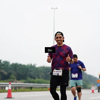 Runner Photo 7483264