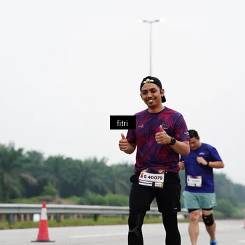 Runner Photo 7483267