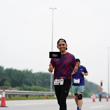 Runner Photo 7483268