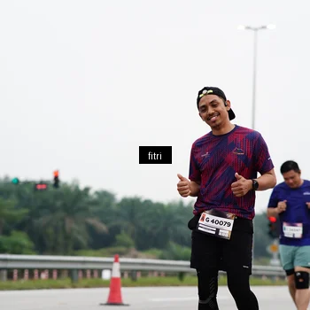 Runner Photo 7483270