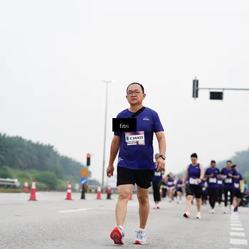 Runner Photo 7483297