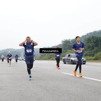 Runner Photo 7483350
