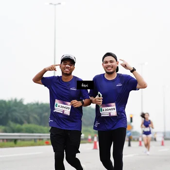 Runner Photo 7483387