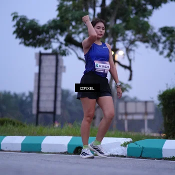 Runner Photo 7483435