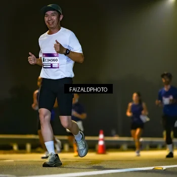 Runner Photo 7483449
