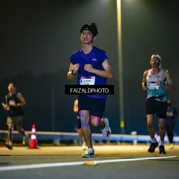 Runner Photo 7483451