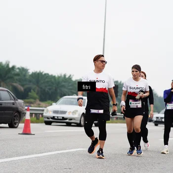 Runner Photo 7483520