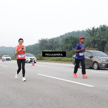 Runner Photo 7483535