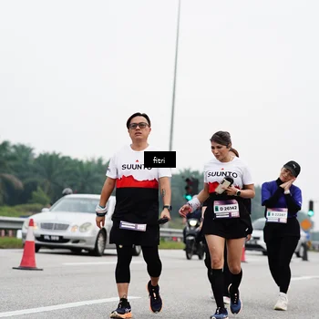 Runner Photo 7483542