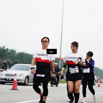 Runner Photo 7483545