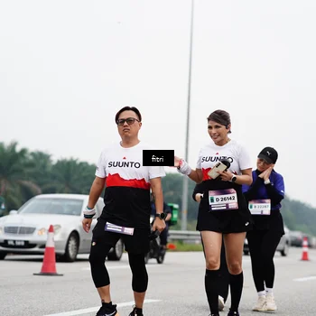 Runner Photo 7483546