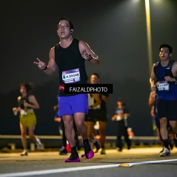Runner Photo 7483560