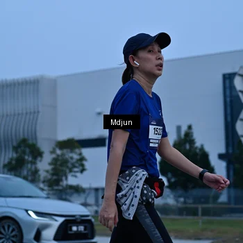Runner Photo 7483592