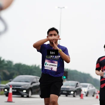 Runner Photo 7483603