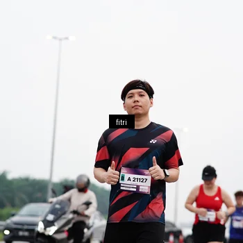 Runner Photo 7483618