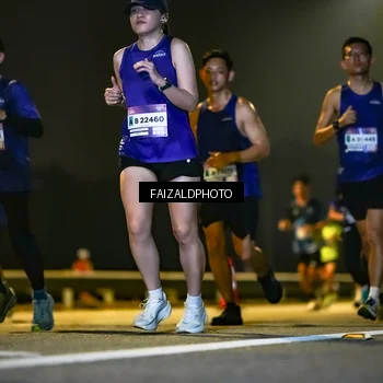 Runner Photo 7483626