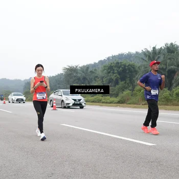 Runner Photo 7483635