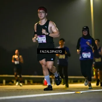 Runner Photo 7483644