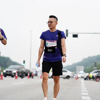 Runner Photo 7483654