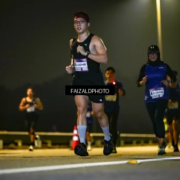 Runner Photo 7483655