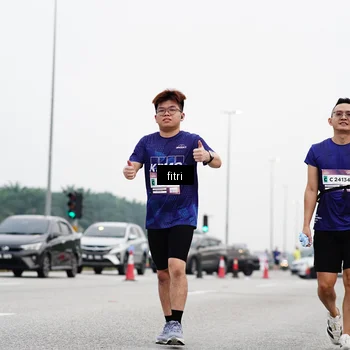 Runner Photo 7483657
