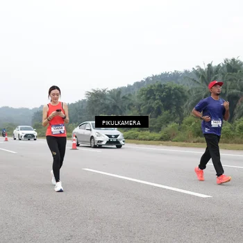 Runner Photo 7483662