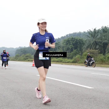 Runner Photo 7483666