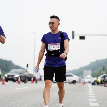 Runner Photo 7483673