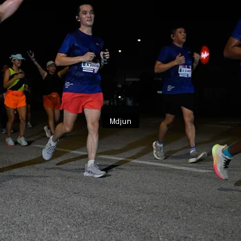 Runner Photo 7483676