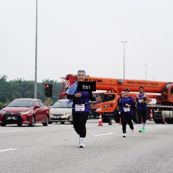 Runner Photo 7483678
